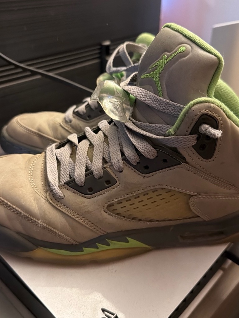 Jordan Kids' Gray and Green Retro Basketball Sneakers
